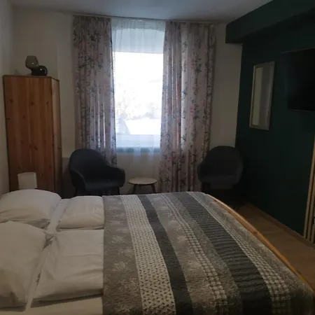 Wild West Bed & Breakfast *